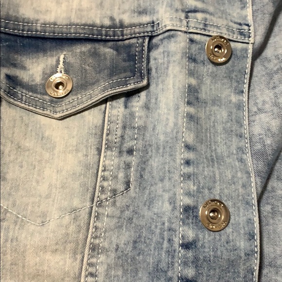 Jean jacket - Picture 4 of 5